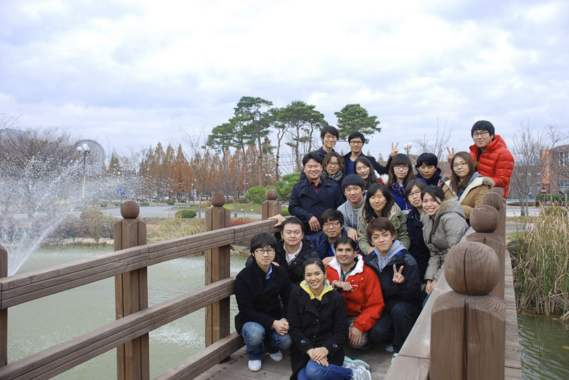 Joon's Group 2012 (4).jpg