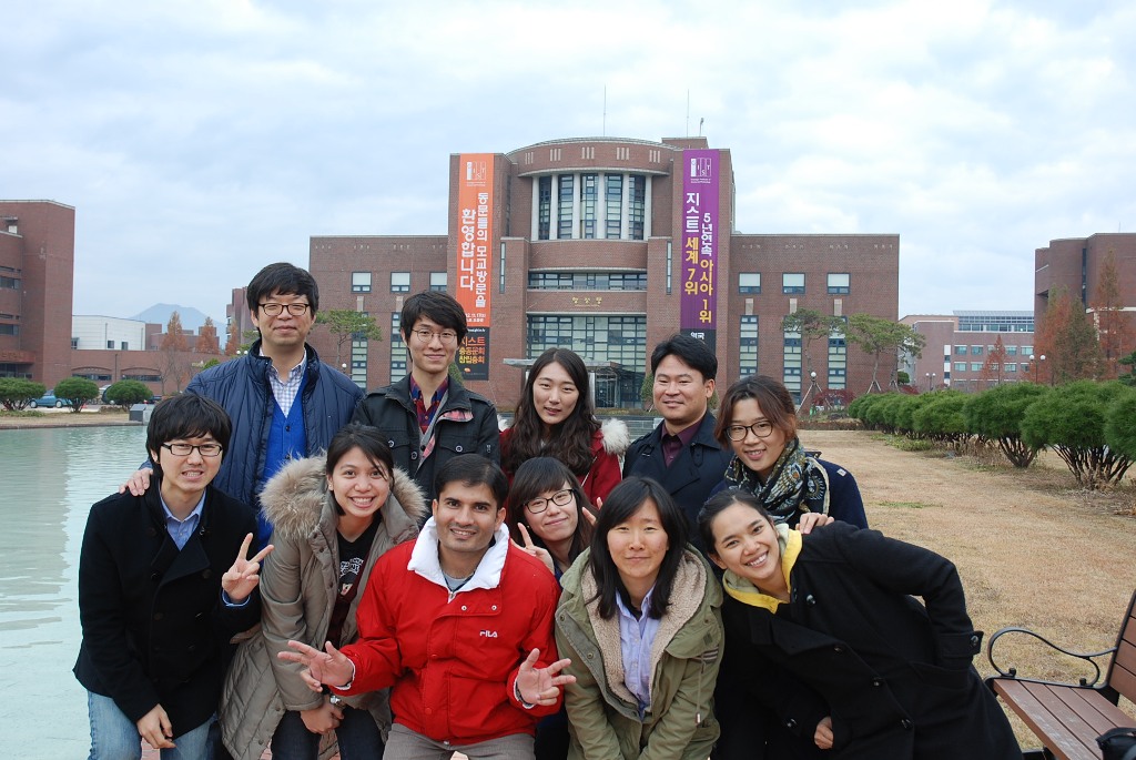 Joon's Group 2012 (9).JPG